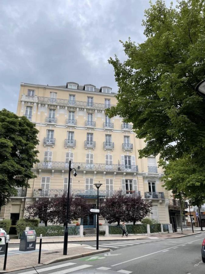 Le 5E - Appartement Design Dans Un Ancien Palace Vichy Kültér fotó